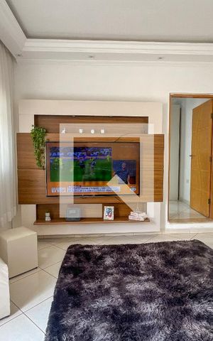 Casa à venda com 250m², 2 quartos e 3 vagas Casa à venda com 250m², 2 quartos e 3 vagasSala