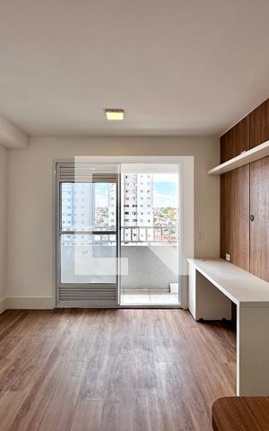 Apartamento para alugar com 32m², 1 quarto e sem vaga Apartamento para alugar com 32m², 1 quarto e sem vagaSala