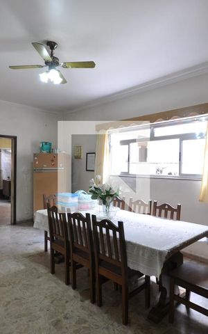 Casa à venda com 153m², 3 quartos e 1 vagaCopa