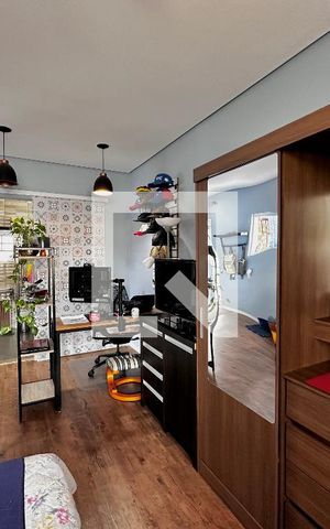 Casa à venda com 254m², 5 quartos e 2 vagas Casa à venda com 254m², 5 quartos e 2 vagasSuíte 2 fundos