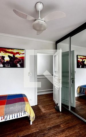 Casa à venda com 254m², 5 quartos e 2 vagas Casa à venda com 254m², 5 quartos e 2 vagasQuarto 4