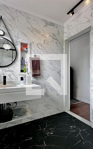 Casa à venda com 254m², 5 quartos e 2 vagas Casa à venda com 254m², 5 quartos e 2 vagasBanheiro Suíte 1