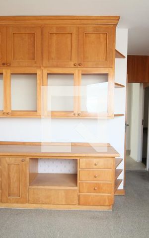 Apartamento à venda com 198m², 4 quartos e 3 vagasCopa