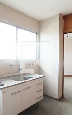 Apartamento à venda com 198m², 4 quartos e 3 vagasCozinha - Armários