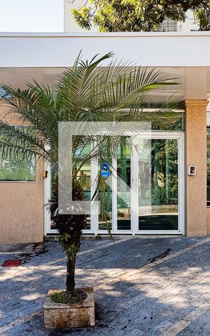 Apartamento para alugar com 70m², 2 quartos e 1 vagaFachada