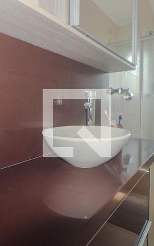 Casa à venda com 1089m², 5 quartos e 3 vagas Casa à venda com 1089m², 5 quartos e 3 vagasBanheiro Social 2
