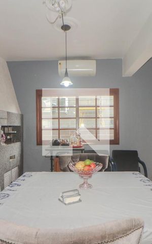 Casa à venda com 1089m², 5 quartos e 3 vagas Casa à venda com 1089m², 5 quartos e 3 vagasCopa