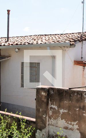 Casa à venda com 197m², 2 quartos e 1 vaga Casa à venda com 197m², 2 quartos e 1 vagaQuintal