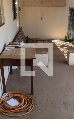 Casa à venda com 197m², 2 quartos e 1 vaga Casa à venda com 197m², 2 quartos e 1 vagaAREA DE SERVIÇO EDÍCULA