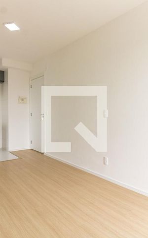 Apartamento à venda com 43m², 2 quartos e 1 vaga Apartamento à venda com 43m², 2 quartos e 1 vagaSala