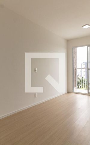 Apartamento à venda com 43m², 2 quartos e 1 vaga Apartamento à venda com 43m², 2 quartos e 1 vagaSala