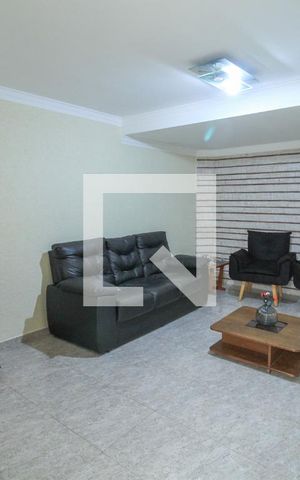 Casa à venda com 300m², 3 quartos e 2 vagasSala