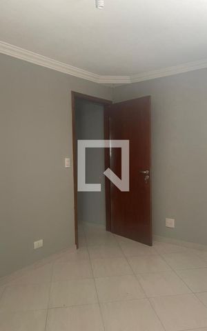 Casa à venda com 132m², 3 quartos e 2 vagas Casa à venda com 132m², 3 quartos e 2 vagasQuarto