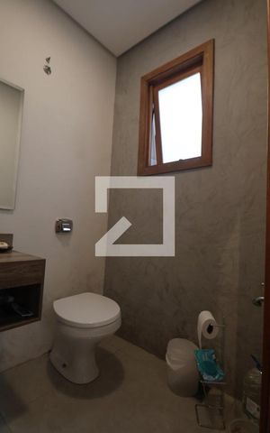 Casa à venda com 245m², 3 quartos e 4 vagasLavabo