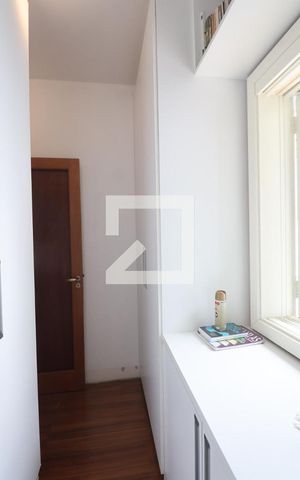 Casa à venda com 245m², 3 quartos e 4 vagasCloset