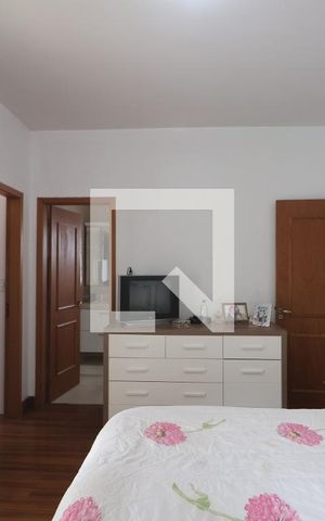 Casa à venda com 245m², 3 quartos e 4 vagasSuíte