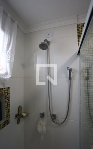 Apartamento à venda com 120m², 4 quartos e 3 vagas Apartamento à venda com 120m², 4 quartos e 3 vagasBanheiro da Suíte 1
