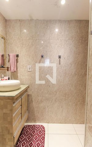 Apartamento à venda com 54m², 2 quartos e 1 vaga Apartamento à venda com 54m², 2 quartos e 1 vagaBanheiro