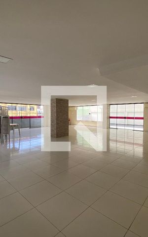 Apartamento à venda com 190m², 4 quartos e 2 vagas Apartamento à venda com 190m², 4 quartos e 2 vagasÁrea comum - Salão de festas