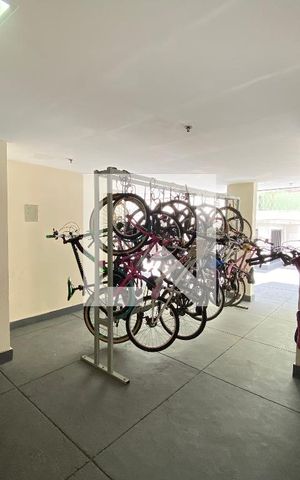 Apartamento à venda com 190m², 4 quartos e 2 vagas Apartamento à venda com 190m², 4 quartos e 2 vagasBicicletário