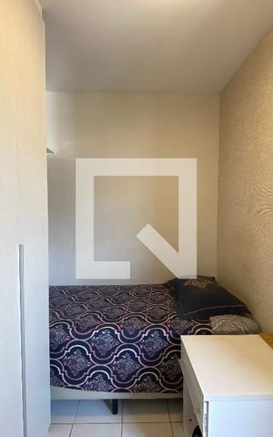 Apartamento à venda com 190m², 4 quartos e 2 vagas Apartamento à venda com 190m², 4 quartos e 2 vagasQuarto de Serviço