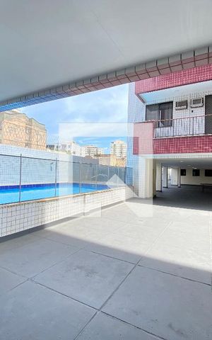 Apartamento à venda com 190m², 4 quartos e 2 vagas Apartamento à venda com 190m², 4 quartos e 2 vagasÁrea comum - Playground