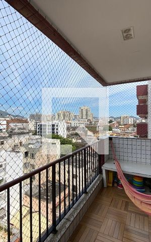 Apartamento à venda com 190m², 4 quartos e 2 vagas Apartamento à venda com 190m², 4 quartos e 2 vagasVaranda da Sala