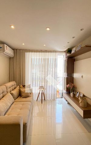 Apartamento à venda com 190m², 4 quartos e 2 vagas Apartamento à venda com 190m², 4 quartos e 2 vagasSala