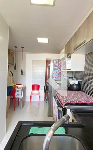 Apartamento à venda com 190m², 4 quartos e 2 vagas Apartamento à venda com 190m², 4 quartos e 2 vagasCozinha e Área de Serviço