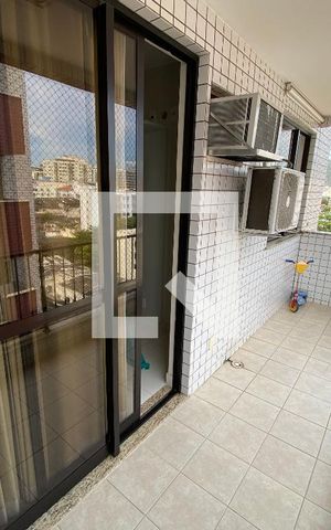 Apartamento à venda com 190m², 4 quartos e 2 vagas Apartamento à venda com 190m², 4 quartos e 2 vagasVaranda do Quarto 1
