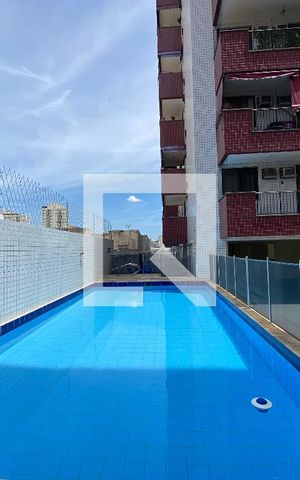 Apartamento à venda com 190m², 4 quartos e 2 vagas Apartamento à venda com 190m², 4 quartos e 2 vagasÁrea comum - Piscina