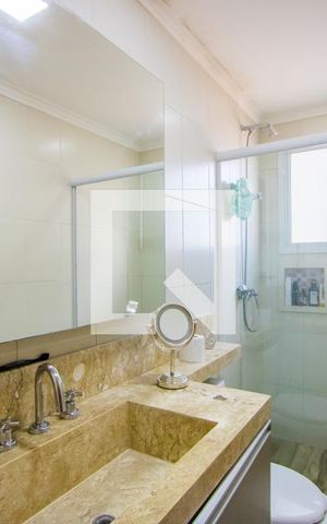 Apartamento à venda com 126m², 3 quartos e 3 vagas Apartamento à venda com 126m², 3 quartos e 3 vagasBanheiro do quarto 2
