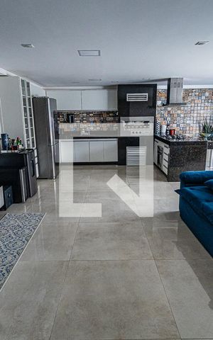 Apartamento à venda com 293m², 3 quartos e 2 vagas Apartamento à venda com 293m², 3 quartos e 2 vagasSala / cozinha