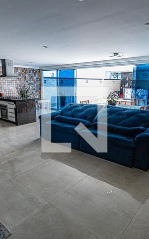 Apartamento à venda com 293m², 3 quartos e 2 vagas Apartamento à venda com 293m², 3 quartos e 2 vagasSala / cozinha