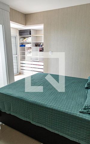 Apartamento à venda com 293m², 3 quartos e 2 vagas Apartamento à venda com 293m², 3 quartos e 2 vagasQuarto / suite