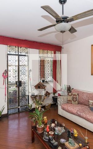 Casa à venda com 134m², 3 quartos e sem vaga Casa à venda com 134m², 3 quartos e sem vagaSala