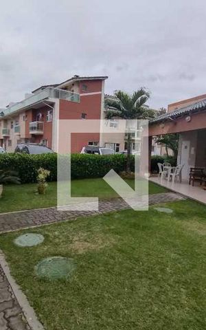 Casa de condomínio à venda com 72m², 3 quartos e 1 vaga
