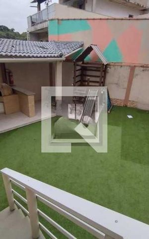 Casa de condomínio à venda com 72m², 3 quartos e 1 vaga