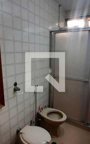 Casa de condomínio à venda com 272m², 3 quartos e 5 vagas