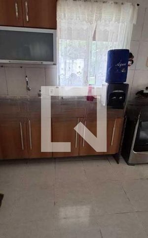 Casa de condomínio à venda com 80m², 2 quartos e 1 vaga
