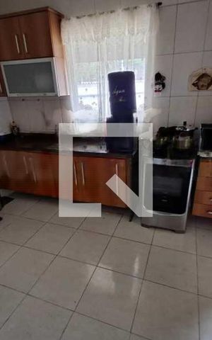 Casa de condomínio à venda com 80m², 2 quartos e 1 vaga