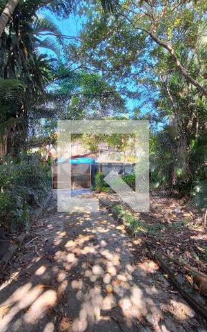 Casa de condomínio à venda com 175m², 3 quartos e 2 vagas