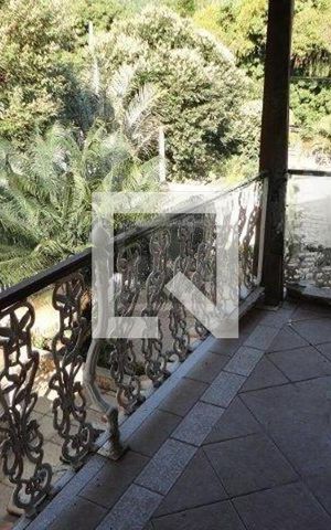 Casa de condomínio à venda com 457m², 3 quartos e 6 vagas