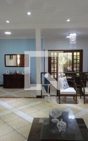 Casa de condomínio à venda com 457m², 3 quartos e 6 vagas