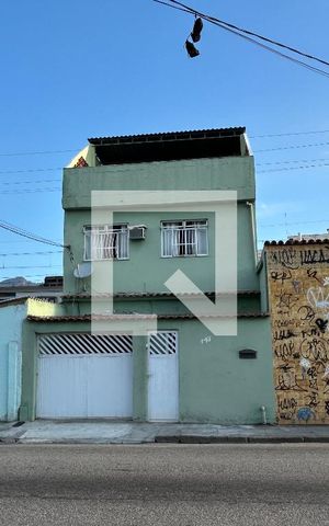 Casa à venda com 182m², 5 quartos e 1 vagaFachada