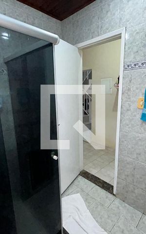 Casa à venda com 182m², 5 quartos e 1 vagaBanheiro 1
