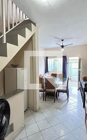 Casa à venda com 182m², 5 quartos e 1 vagaSala