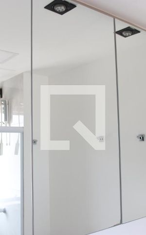 Apartamento para alugar com 77m², 1 quarto e 2 vagasBanheiro da Suíte