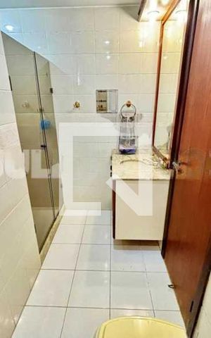 Apartamento à venda com 238m², 5 quartos e 3 vagas
