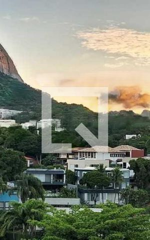 Apartamento à venda com 160m², 4 quartos e 2 vagas